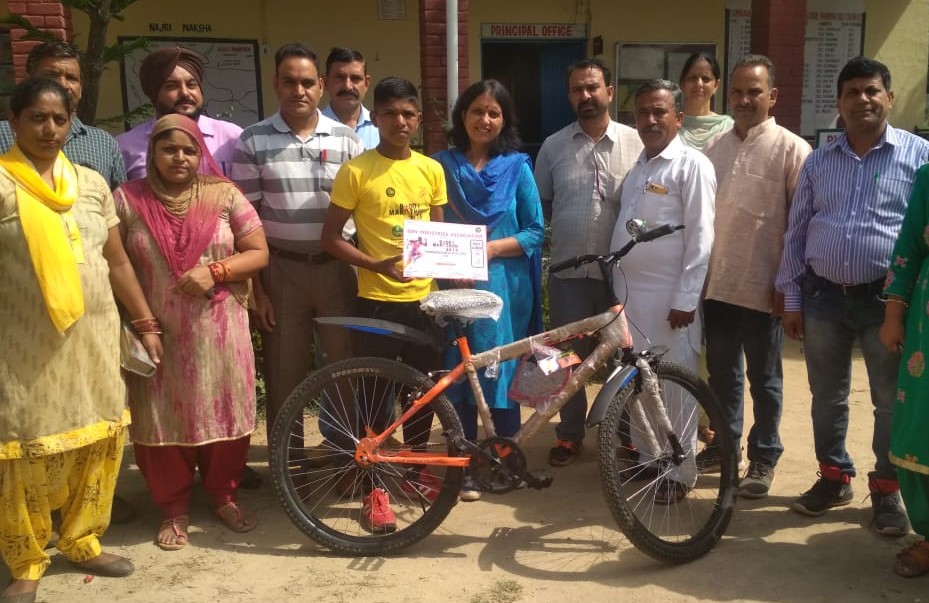 मानपुरा विद्यालय का अखिलेश बददी अंडर-14 मैराथन में प्रथम