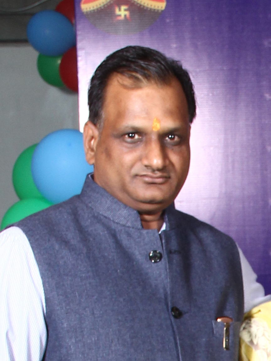 इन्वेस्टर मीट के क्या मायने जब पहले के उद्योगों को उजाड़ रही सरकार