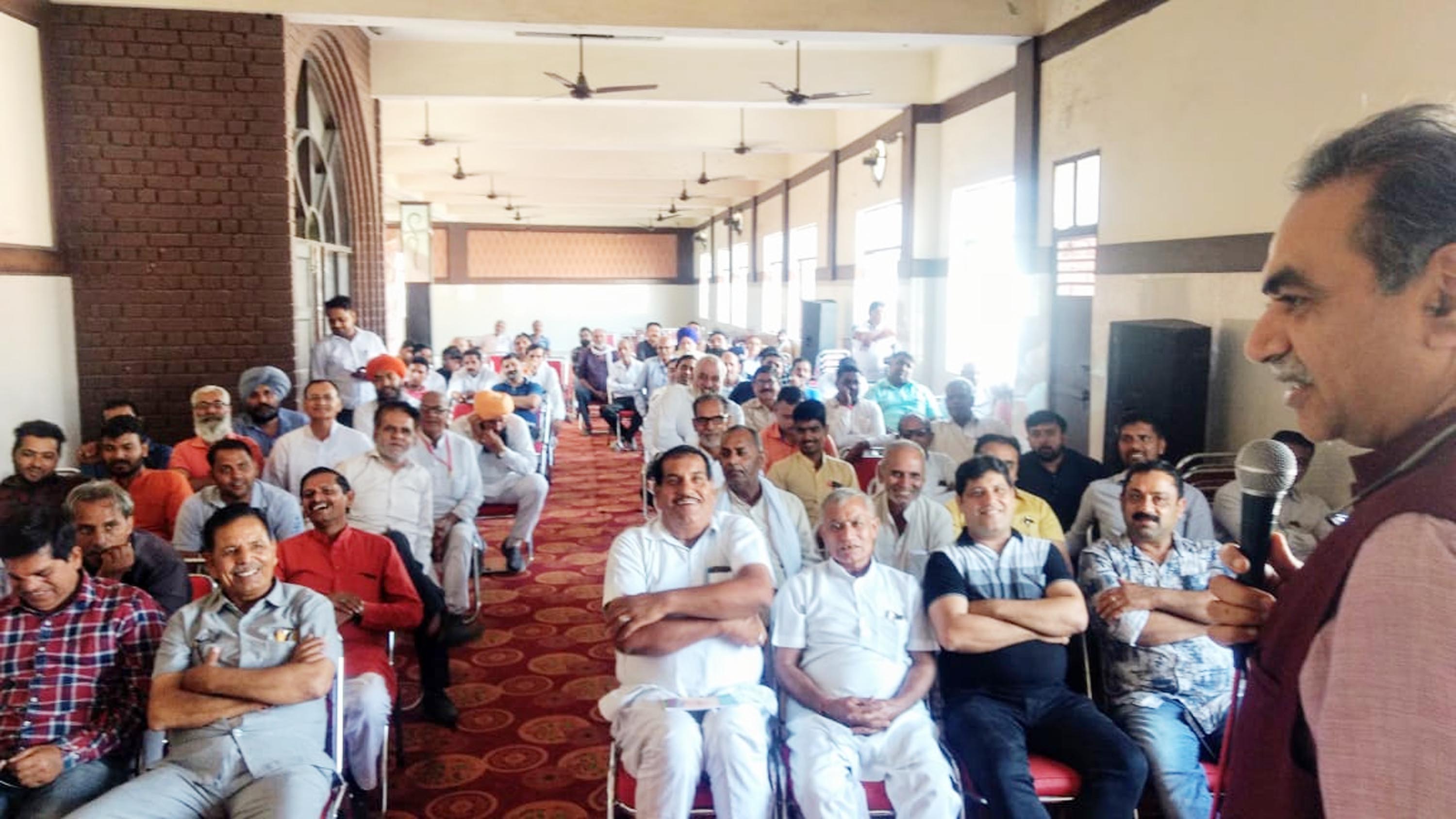 पहले चुनाव था विधायक का, अब चुनना है मुख्यमंत्री : संजय टन्डन चडीगढ़ भाजपा प्रदेशाध्यक्ष ने दिया कार्यकर्ताओं को जीत का मूलमंत्र