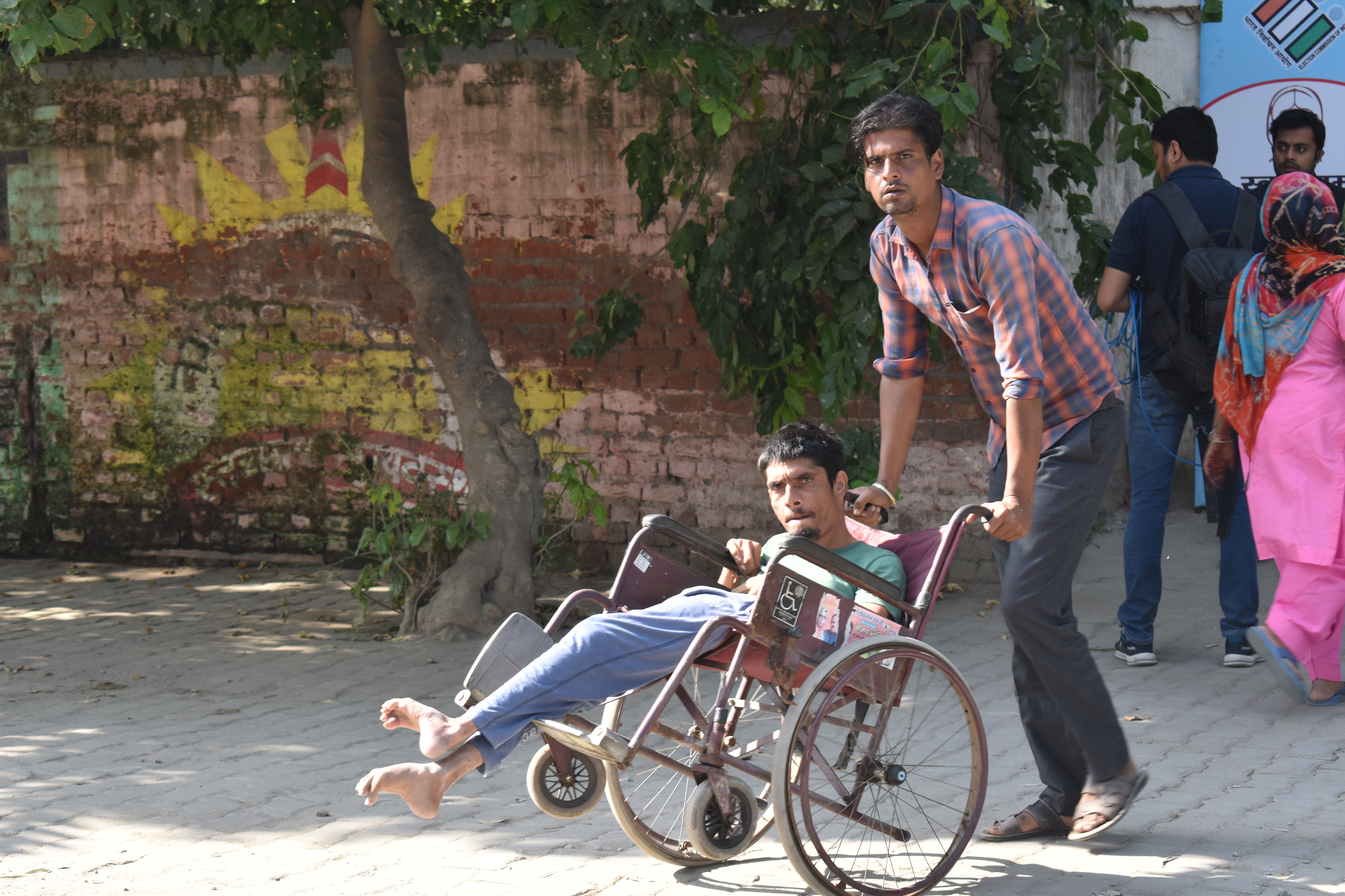 मूक-बधिर मतदाताओं के लिए प्रशासन द्वारा बनाए गए थे सुगम्य मतदान केन्द्र
