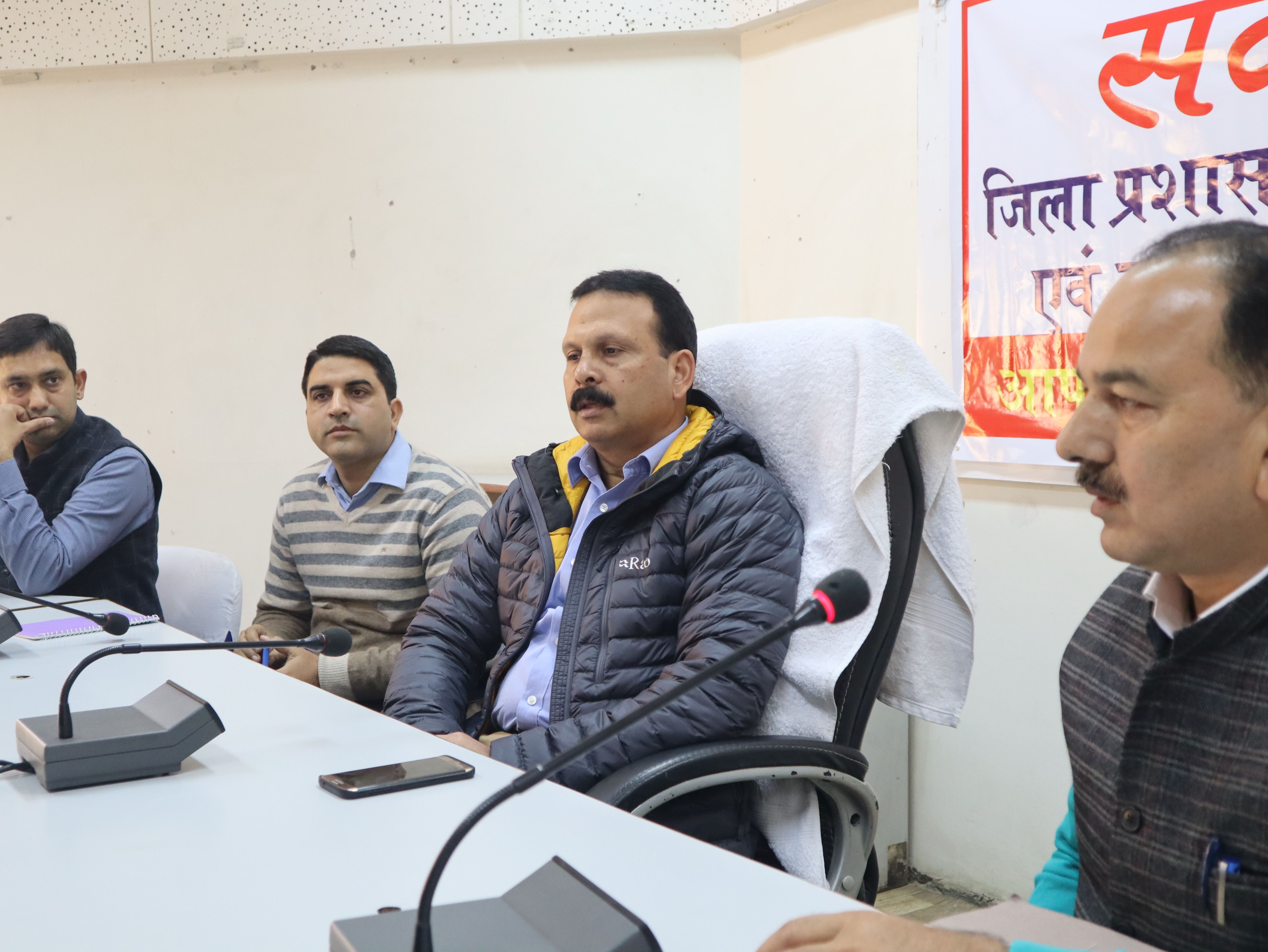 प्रवासियों को गैस कनेक्शन प्रदान करने के लिए बनेगी रणनीतिः डीसी