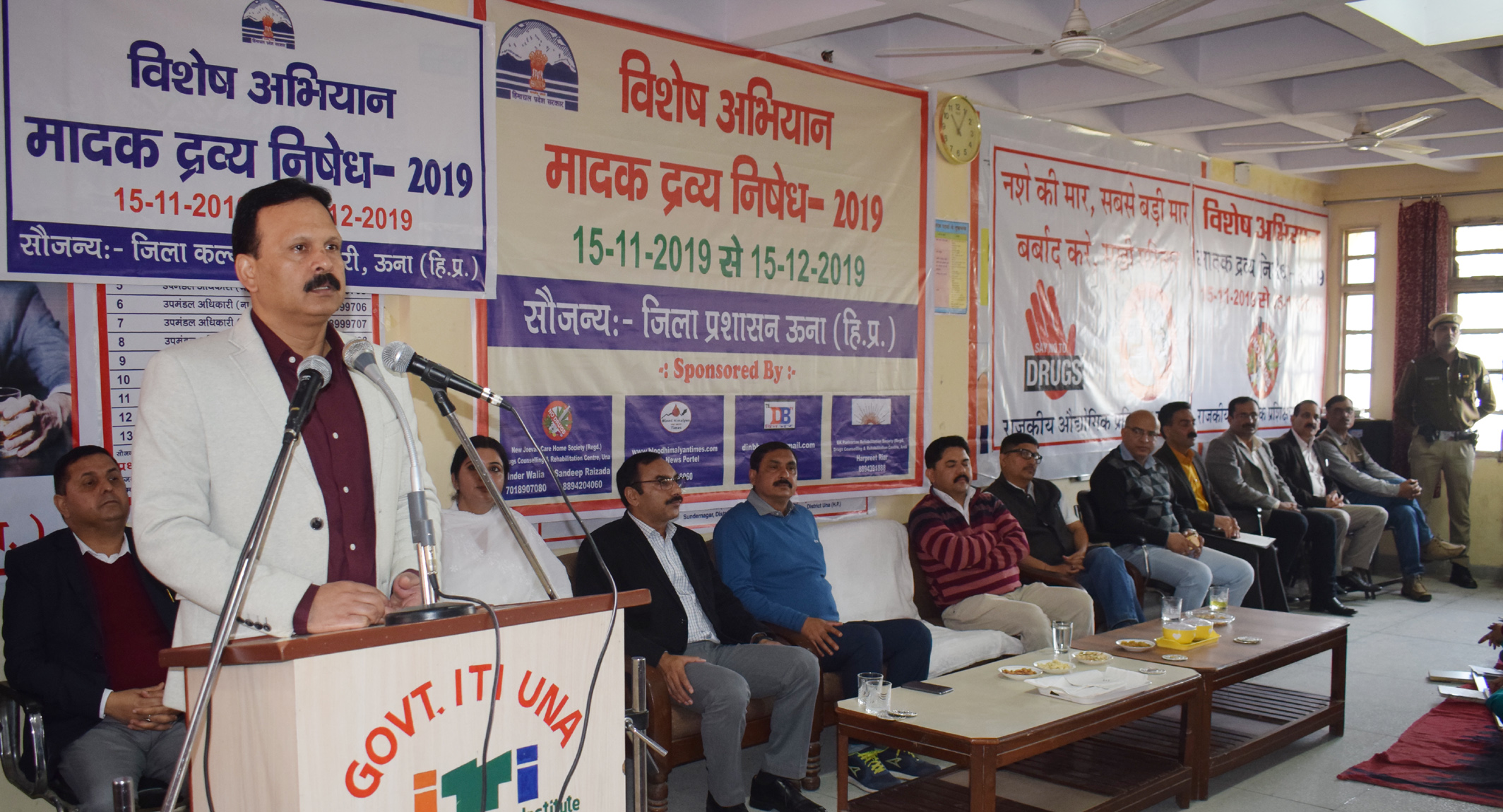 नशा मुक्त ऊना बनाने में समाज के हर वर्ग का सहयोग आवश्यकः डीसी