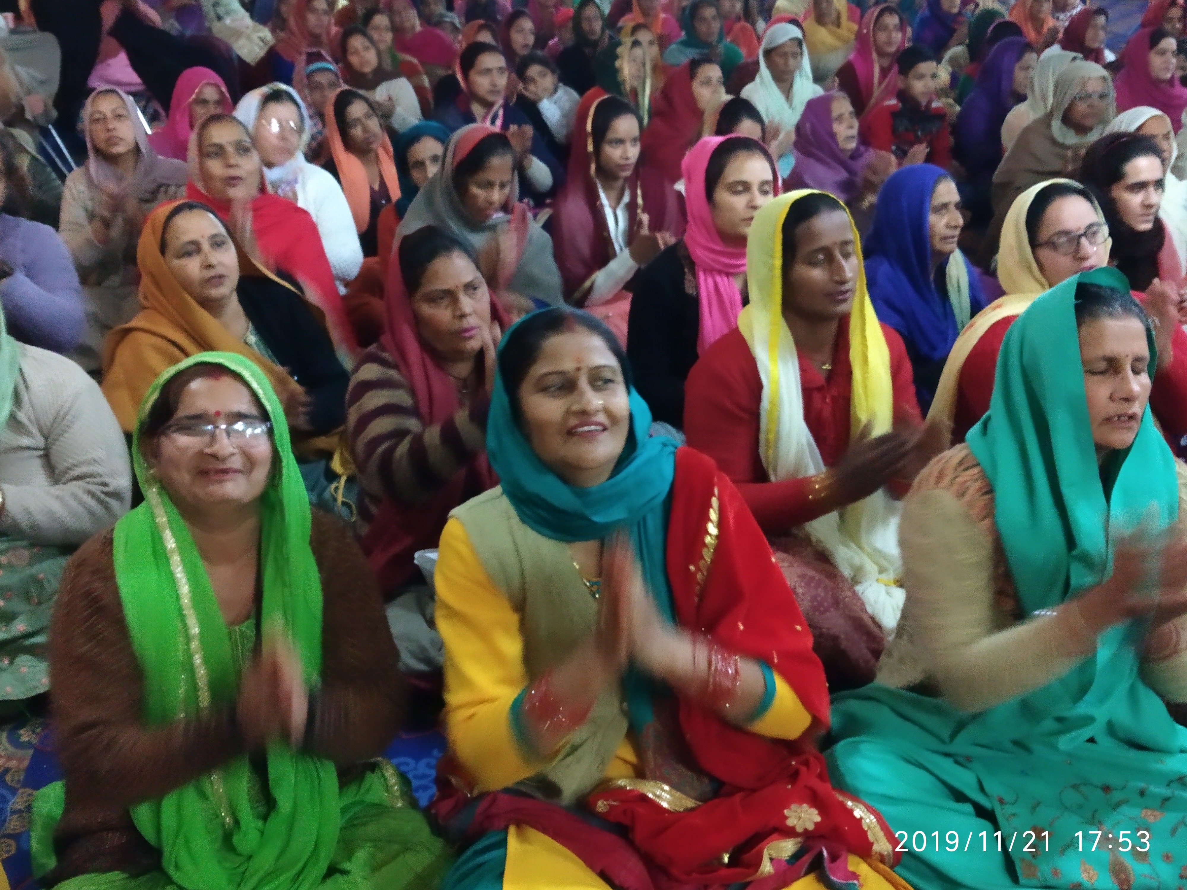 झम्बर में बिखरी भागवत ज्ञान गंगा की लहरें, भक्तिमय हुआ पंडाल