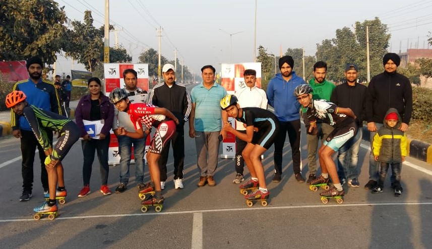 33वीं जिला करनाल रोलर स्केटिंग प्रतियोगिता में खिलाडिय़ों ने दिखाई प्रतिभा