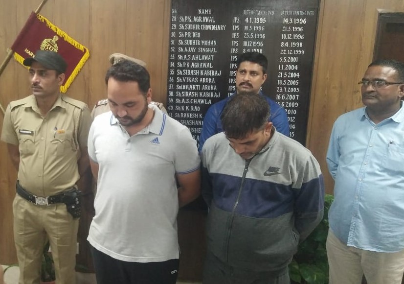 पुलिस ने विदेश भेजने के नाम ठगी करने वाले गिरोह का किया पर्दाफाश