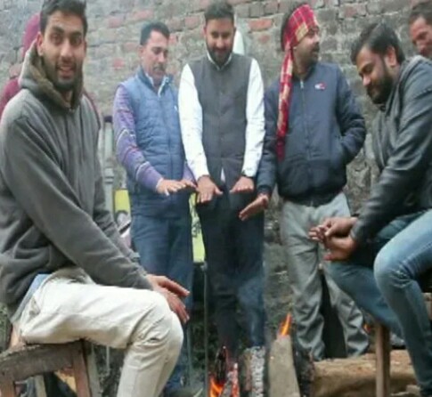 नालागढ़ के आसपास के क्षेत्रों में धुंध और कोहरे की सफेद चादर ने पूरे क्षेत्र को ढंक रखा