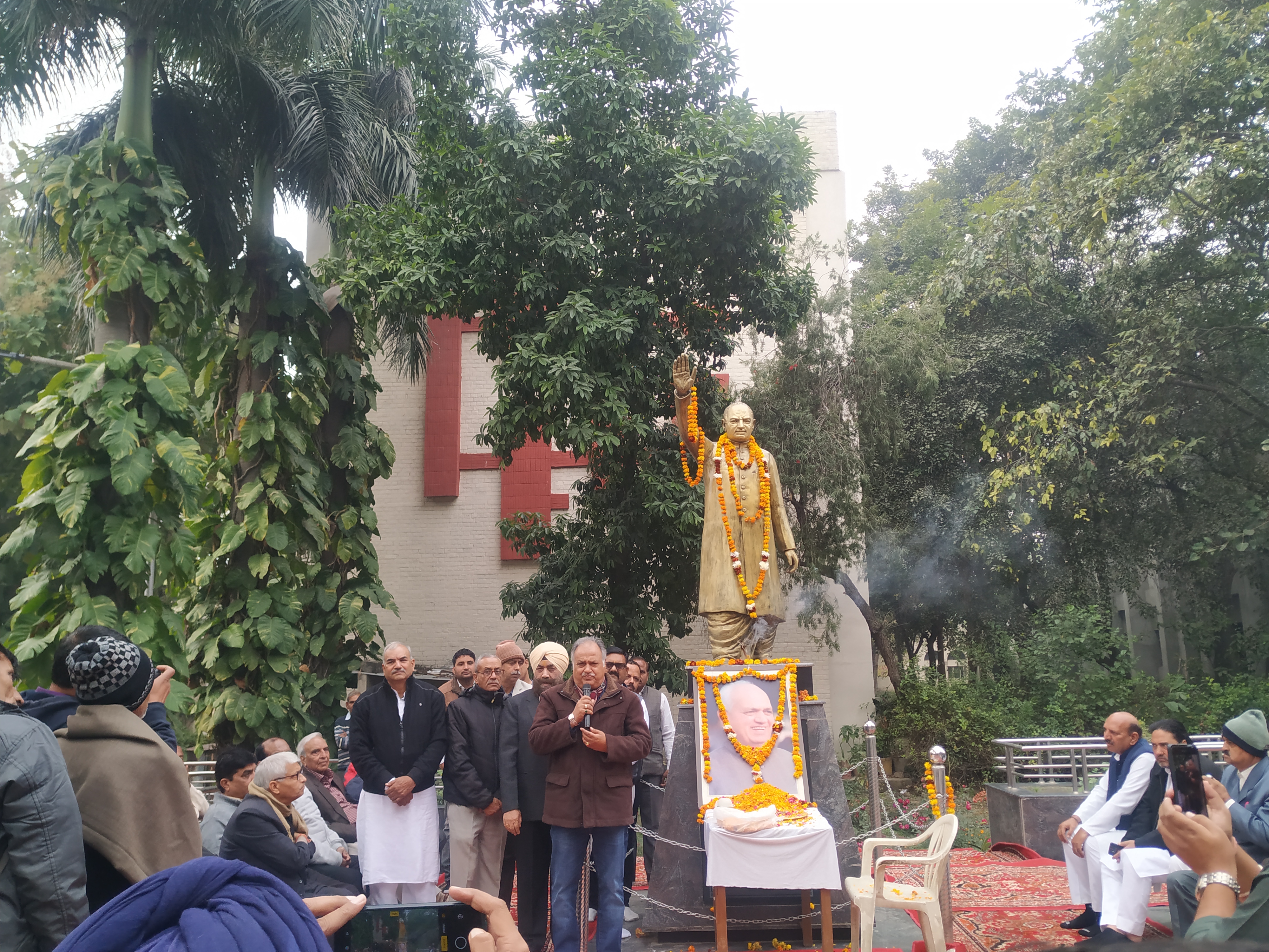 आधुनिक हरियाणा के अमर शिल्पी थे पंडित चिरंजी लाल शर्मा