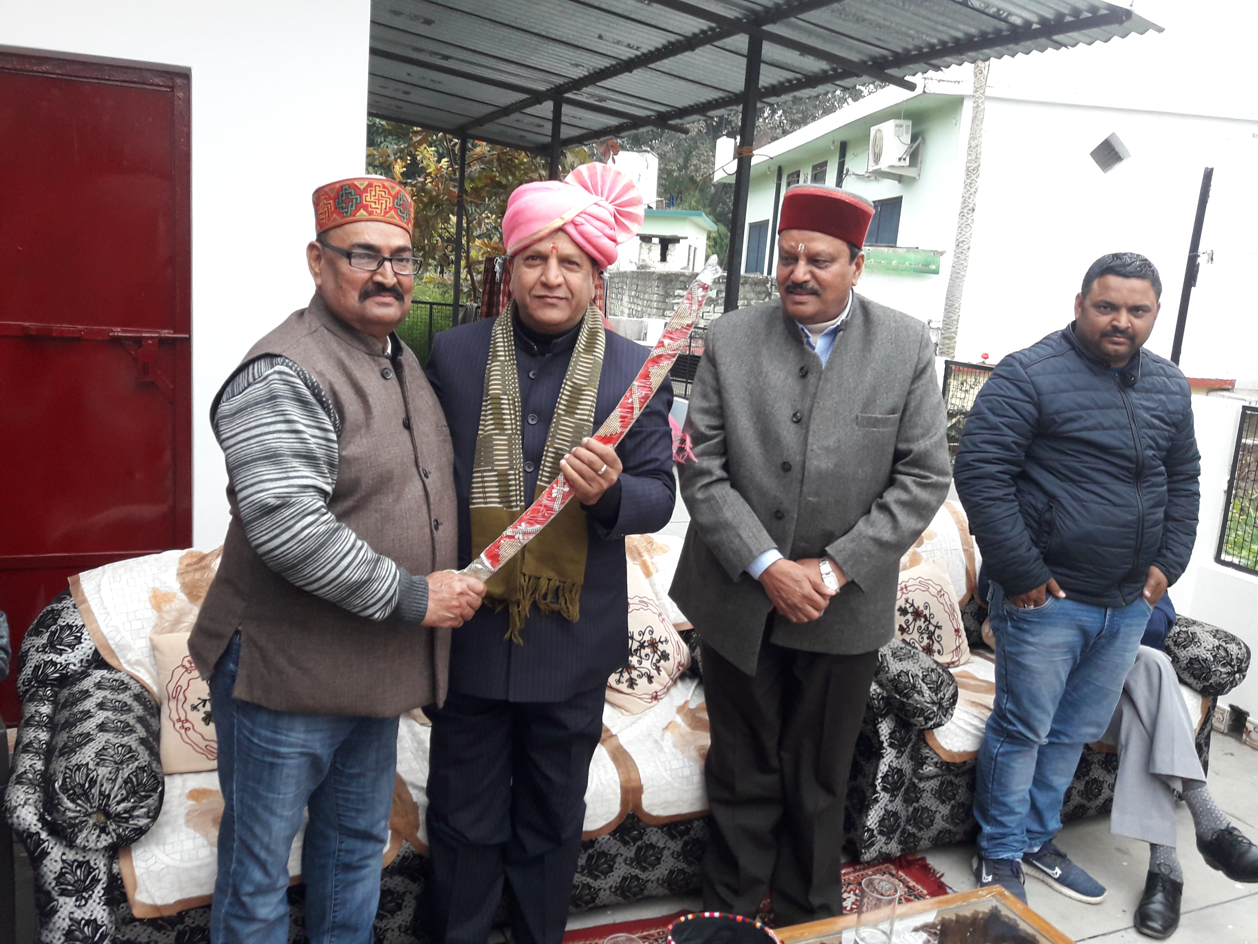 भाजपा के प्रदेश अध्यक्ष डा. बिंदल का आमवाला गांव में किया भव्य स्वागत