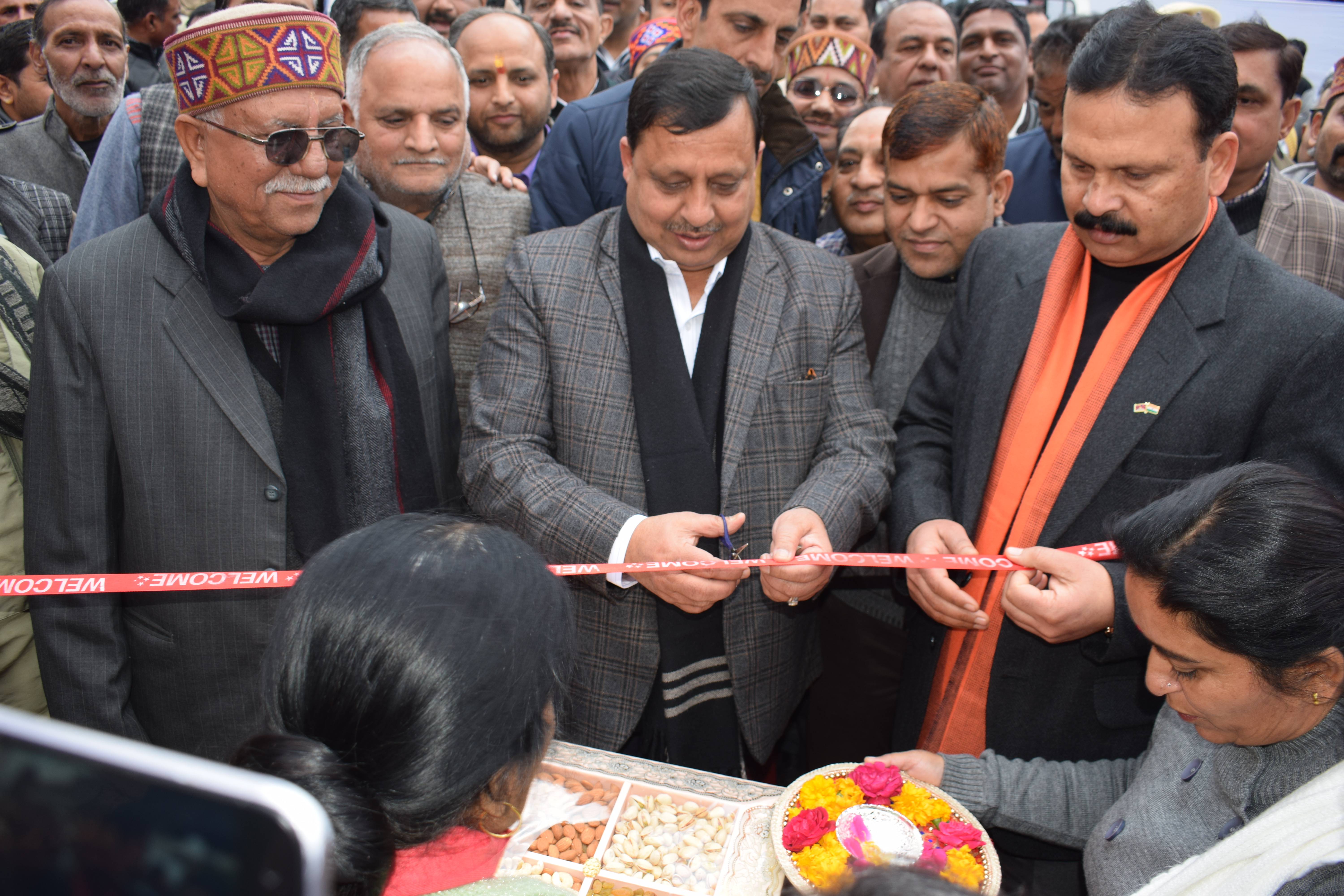 गांव - गांव में पारंपरिक कलाओं को पुनर्जीवित करने का लक्ष्यः वीरेंद्र कंवर
