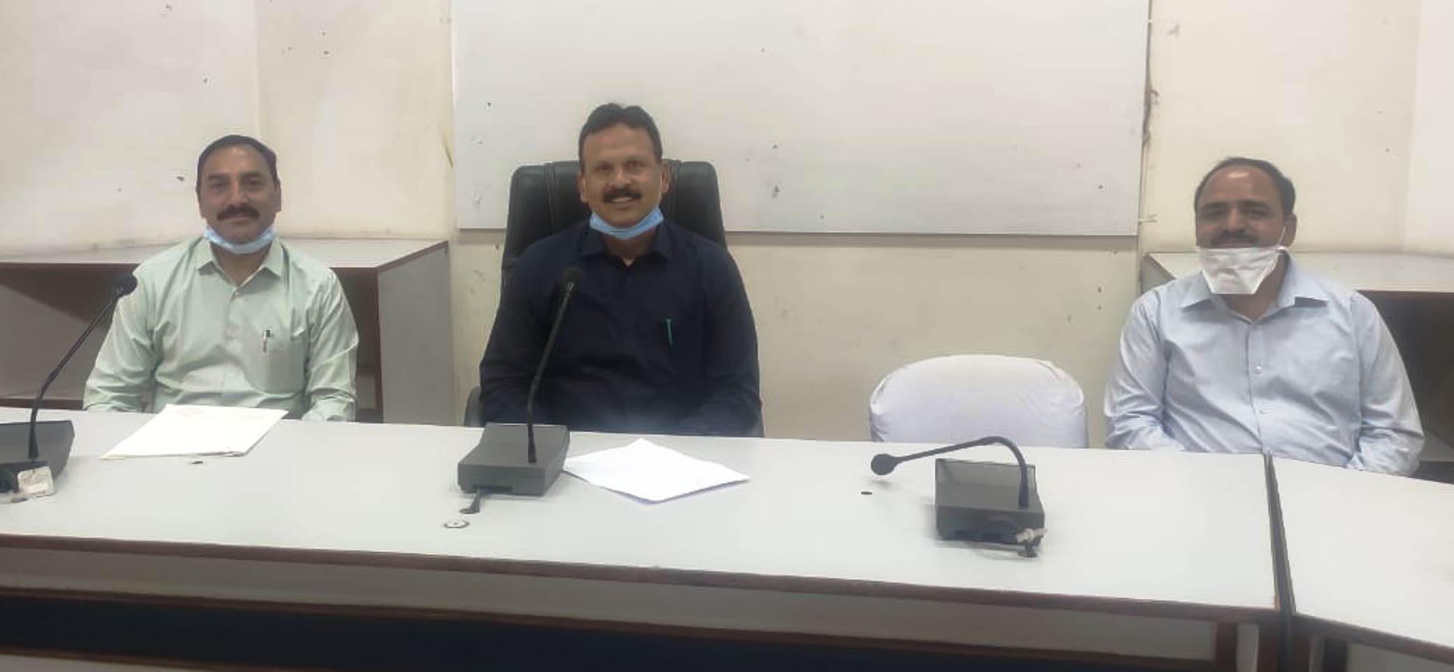 भावनाओं का सम्मान, लेकिन जरूरतमंदों को स्वयं ना बांटे राशन - संदीप कुमार