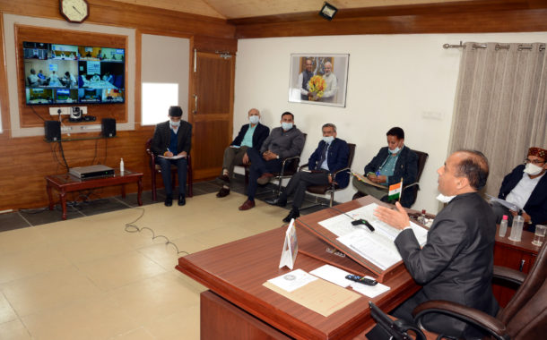 मुख्यमंत्री जय राम ठाकुर ने अधिकारियों को गृह मंत्रालय के निर्देशों का सख्ती से पालन करने के निर्देश दिए