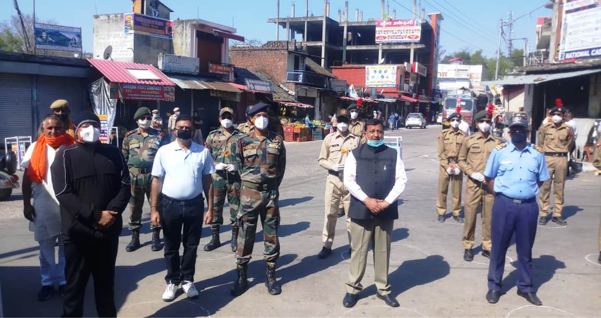 ग्रामीण विकास एवं पंचायती राज मंत्री वीरेंद्र कंवर ने कोरोना योद्धाओं का बढ़ाया हौसला