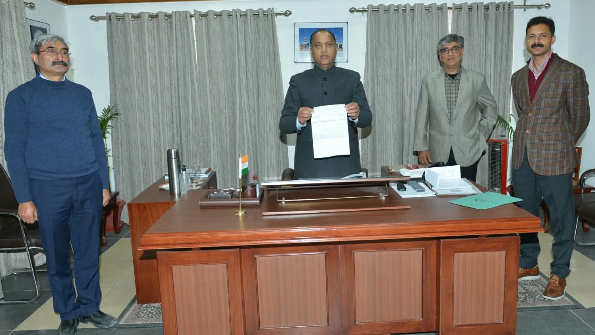प्रदेश में सहायता के लिए विभिन्न संस्थाओं ने दिया योगदान