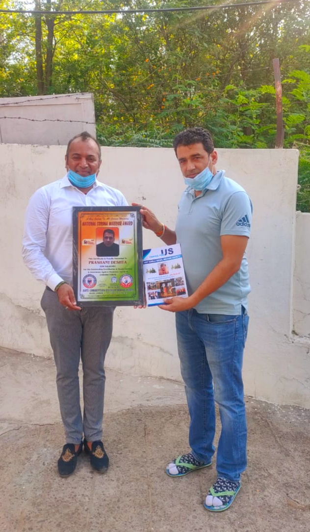 अमित सिंगला सोशल वेलफ़ेयर सोसाइटी ने सरकार के बाद दूसरी कड़ी मे बीबीएन कोरोना विजेता स्मानित किये
