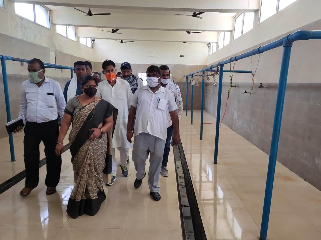 मुख्यमंत्री मनोहर लाल के नेतृत्व में करनाल में हो रहे अनेक विकास कार्य, वार्ड-20 के विजय नगर स्थित स्लाटर हाऊस में नलकूप लगाए जाने के कार्य की हुई शुरूआत